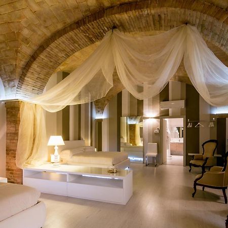 Hotel Degli Affreschi モンテファルコ 部屋 写真