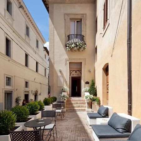Hotel Degli Affreschi モンテファルコ エクステリア 写真