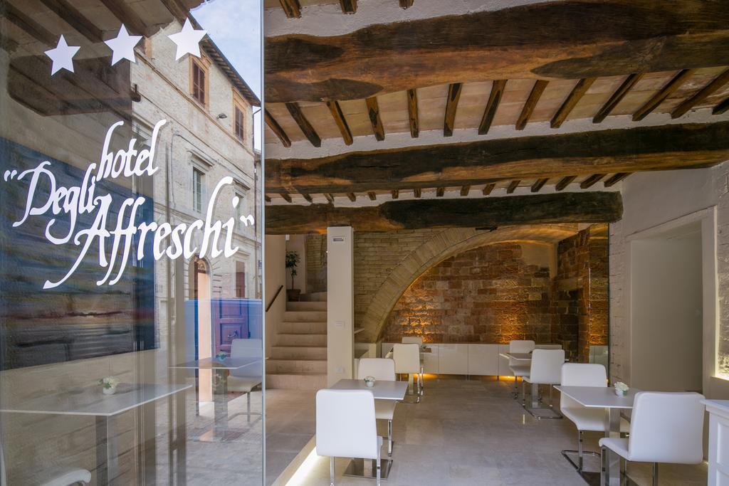 Hotel Degli Affreschi モンテファルコ エクステリア 写真