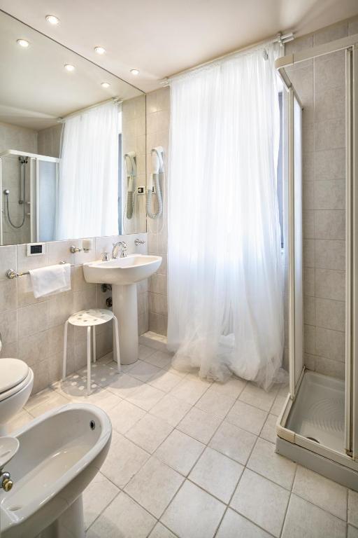 Hotel Degli Affreschi モンテファルコ 部屋 写真