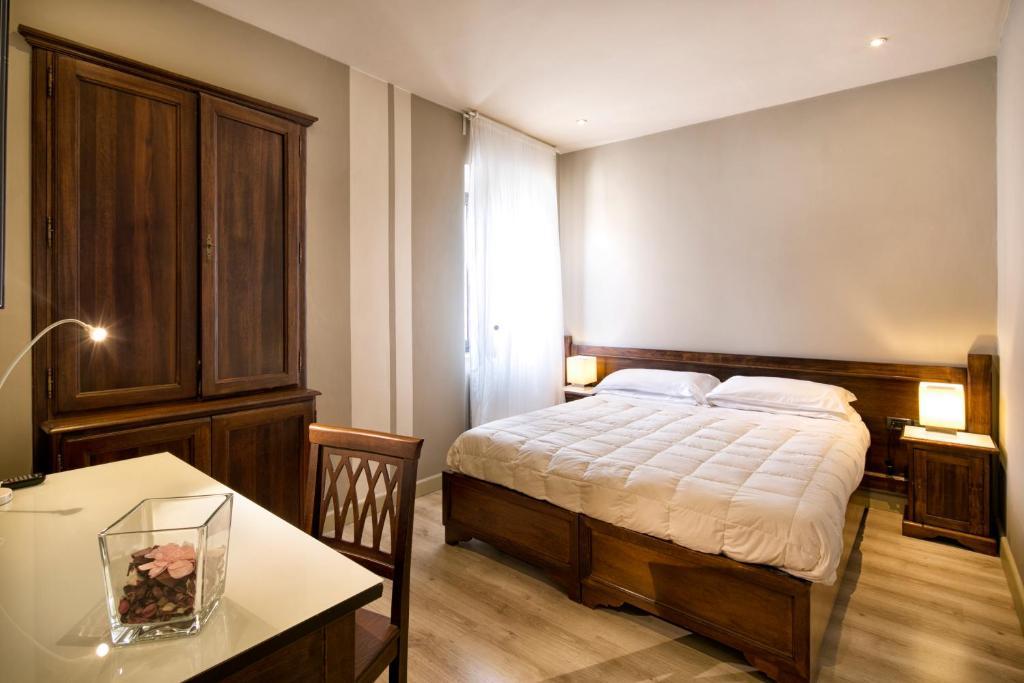 Hotel Degli Affreschi モンテファルコ 部屋 写真
